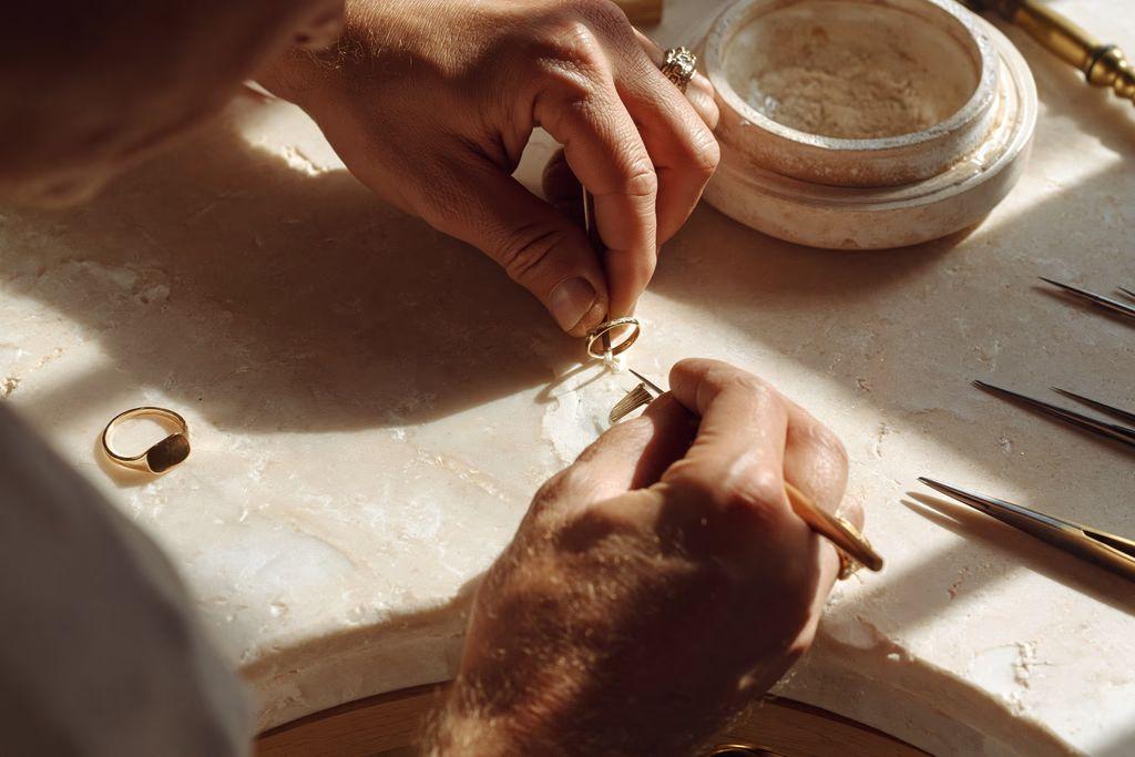 Master artisan handcrafting jewelry in the Antwerp atelier